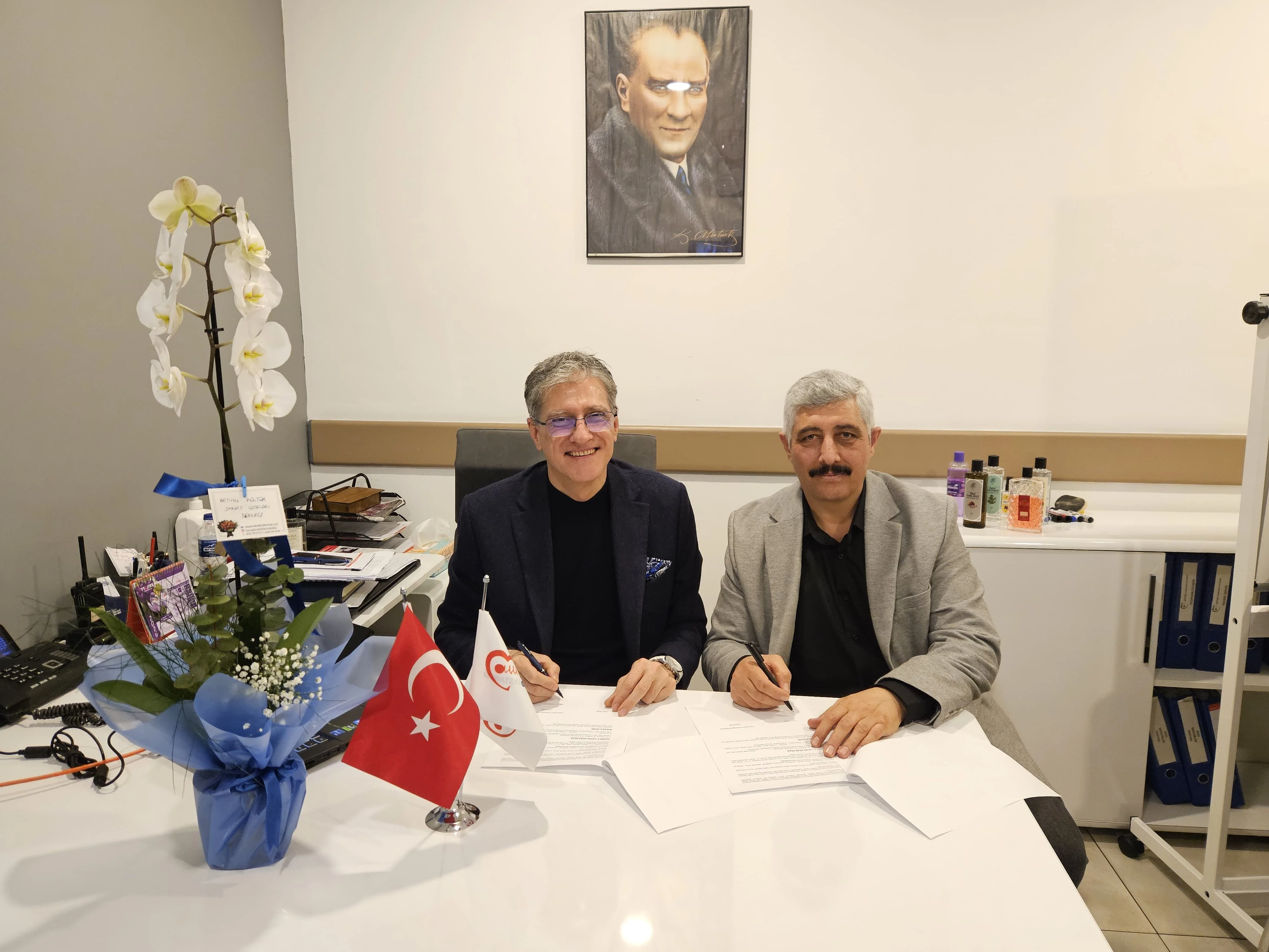 AKSU’dan Sağlıkta Önemli İş Birliği: Üyelere %20 İndirim Protokolü İmzalandı